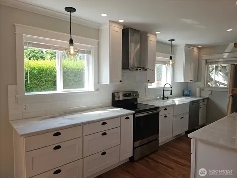 14303 Sunnyside Avenue N Shoreline WA 98133