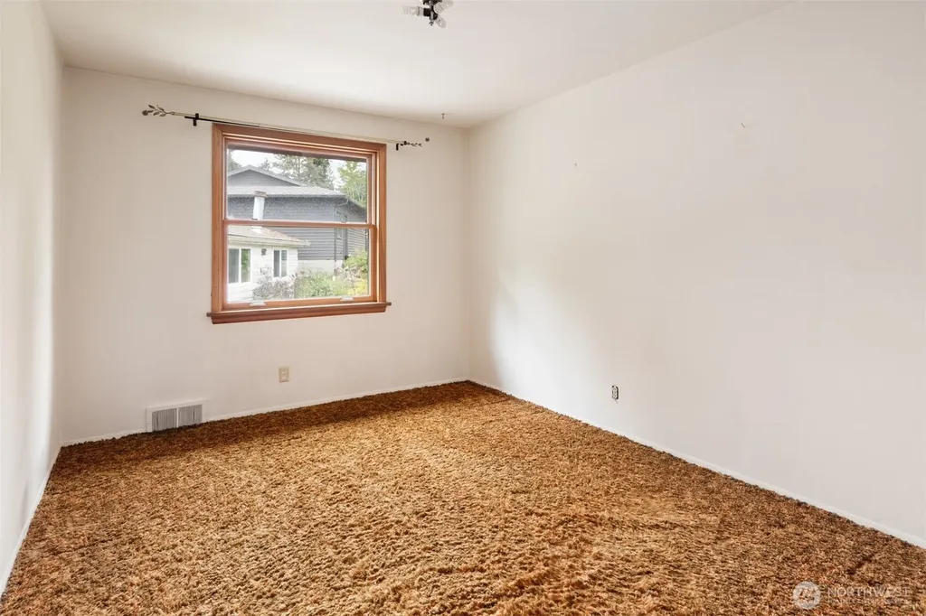 1205 NW Woodbine Way Seattle WA 98177