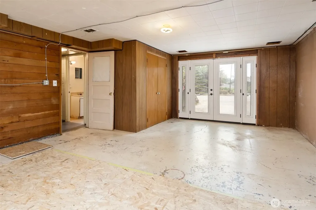 1205 NW Woodbine Way Seattle WA 98177