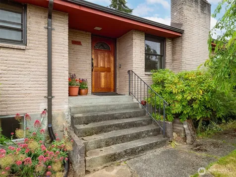 1205 NW Woodbine Way Seattle WA 98177