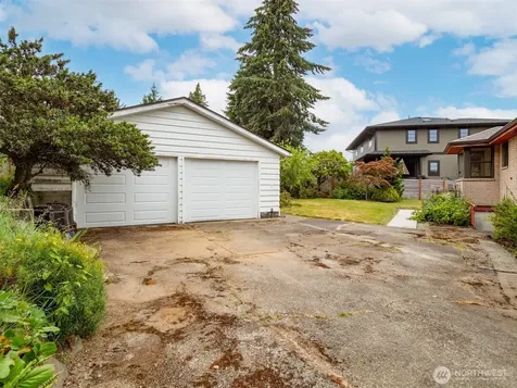 1205 NW Woodbine Way Seattle WA 98177