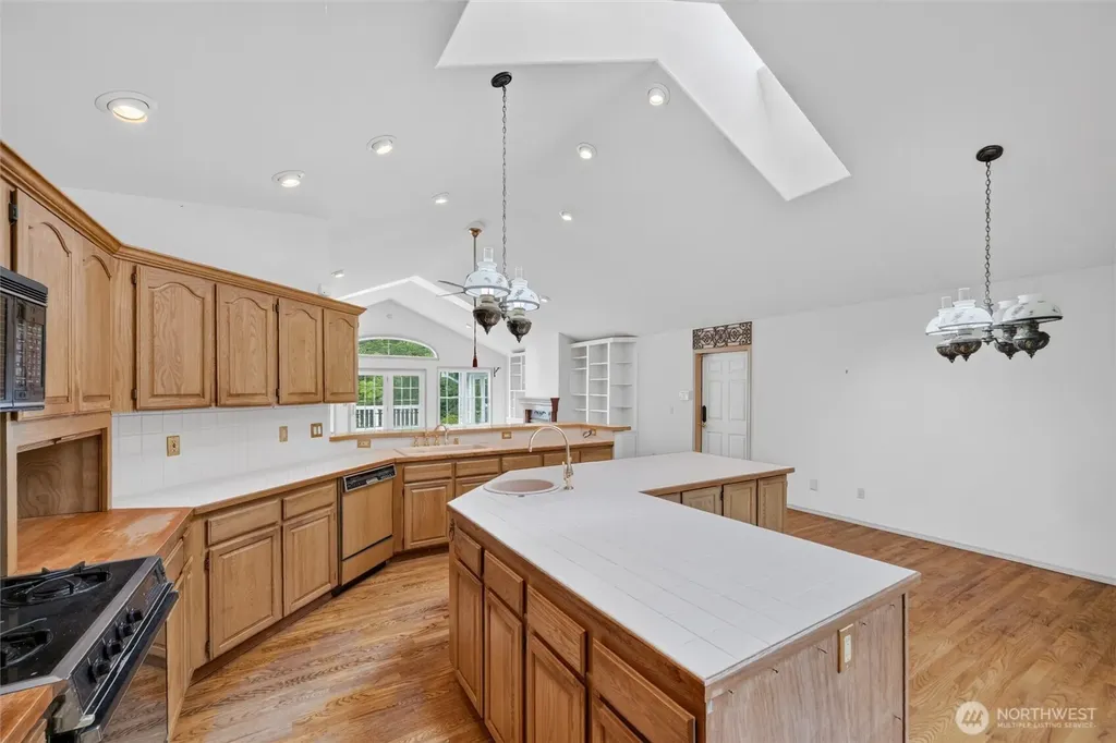 200 Lilac Drive Mount Vernon WA 98273