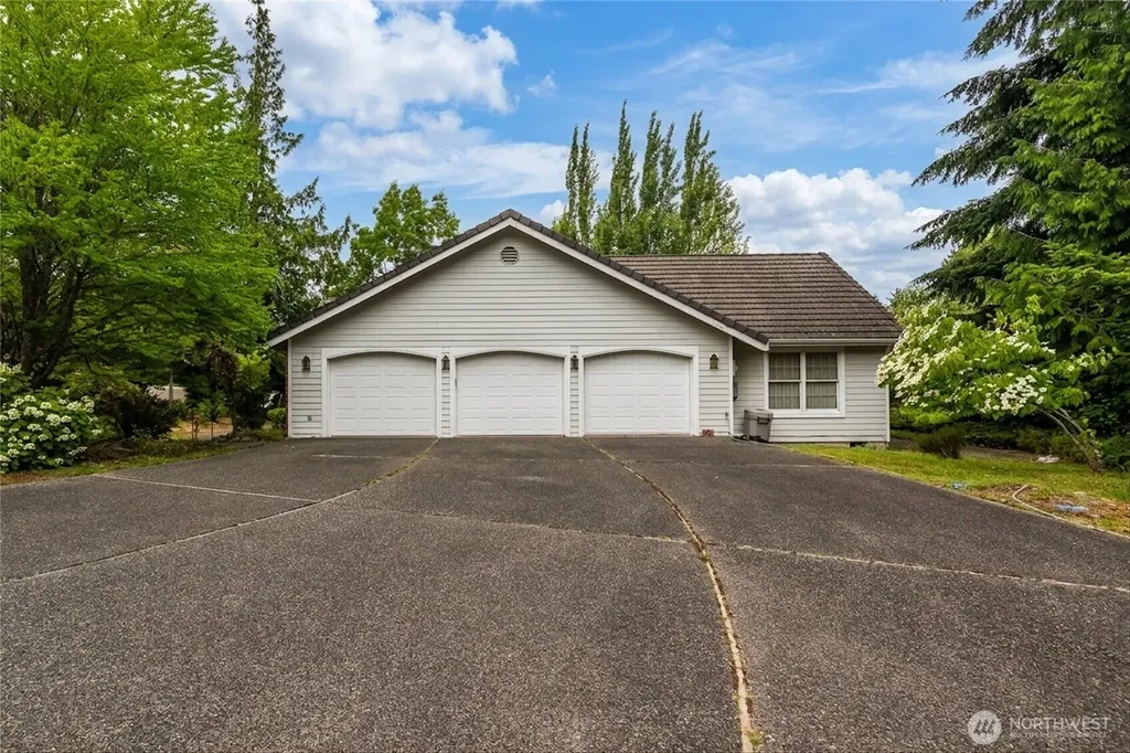 200 Lilac Drive Mount Vernon WA 98273