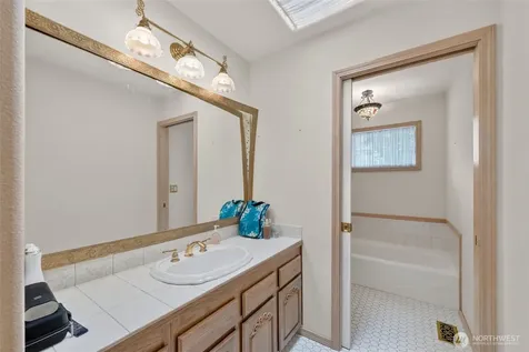 200 Lilac Drive Mount Vernon WA 98273