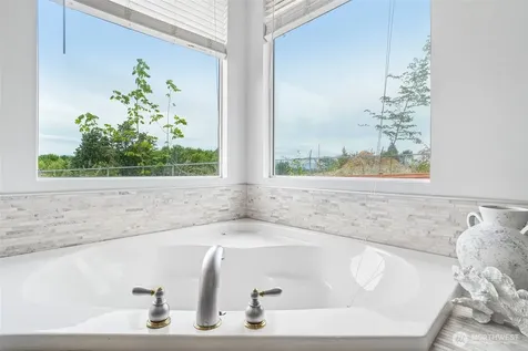 7011 136th Place SE Snohomish WA 98296