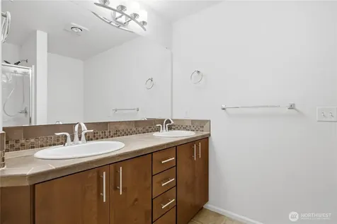 15720 Manor Way Lynnwood WA 98087