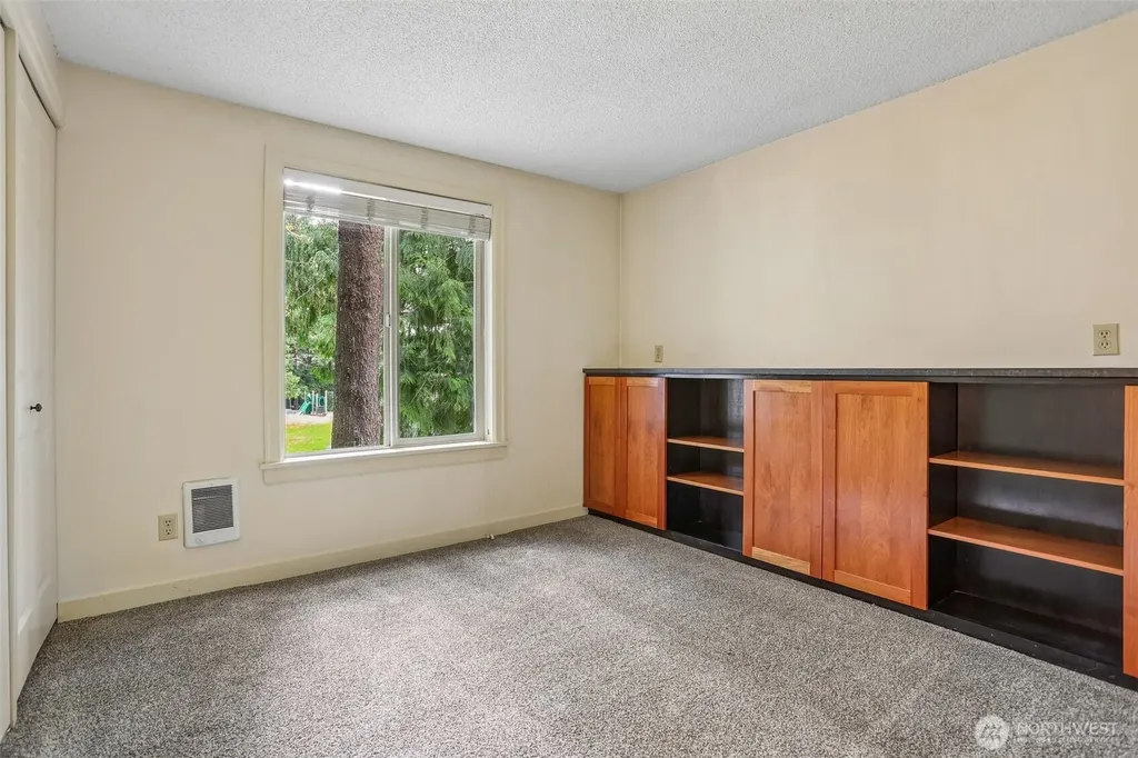 4629 W Lake Sammamish Parkway SE Issaquah WA 98027