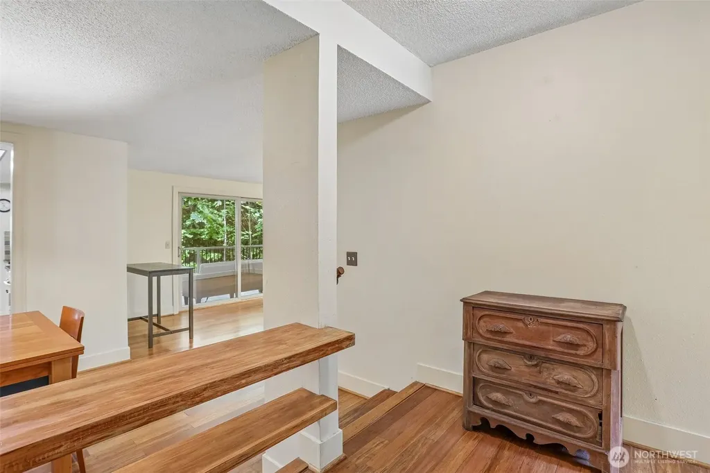 4629 W Lake Sammamish Parkway SE Issaquah WA 98027