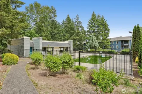 4629 W Lake Sammamish Parkway SE Issaquah WA 98027