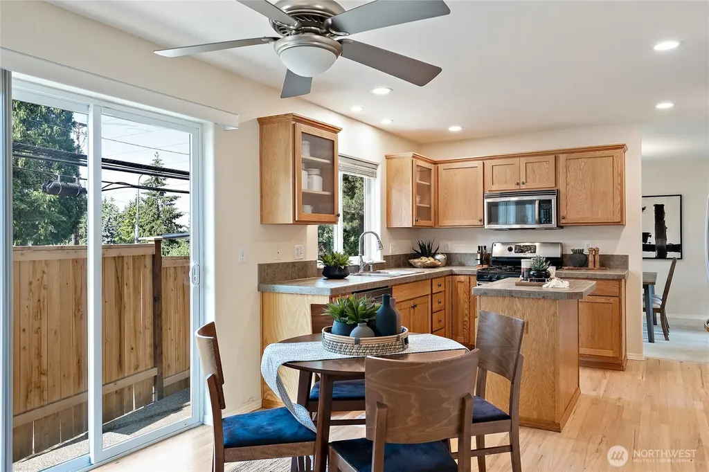 13235 124th Court NE Kirkland WA 98034