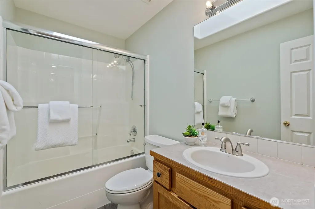 13235 124th Court NE Kirkland WA 98034