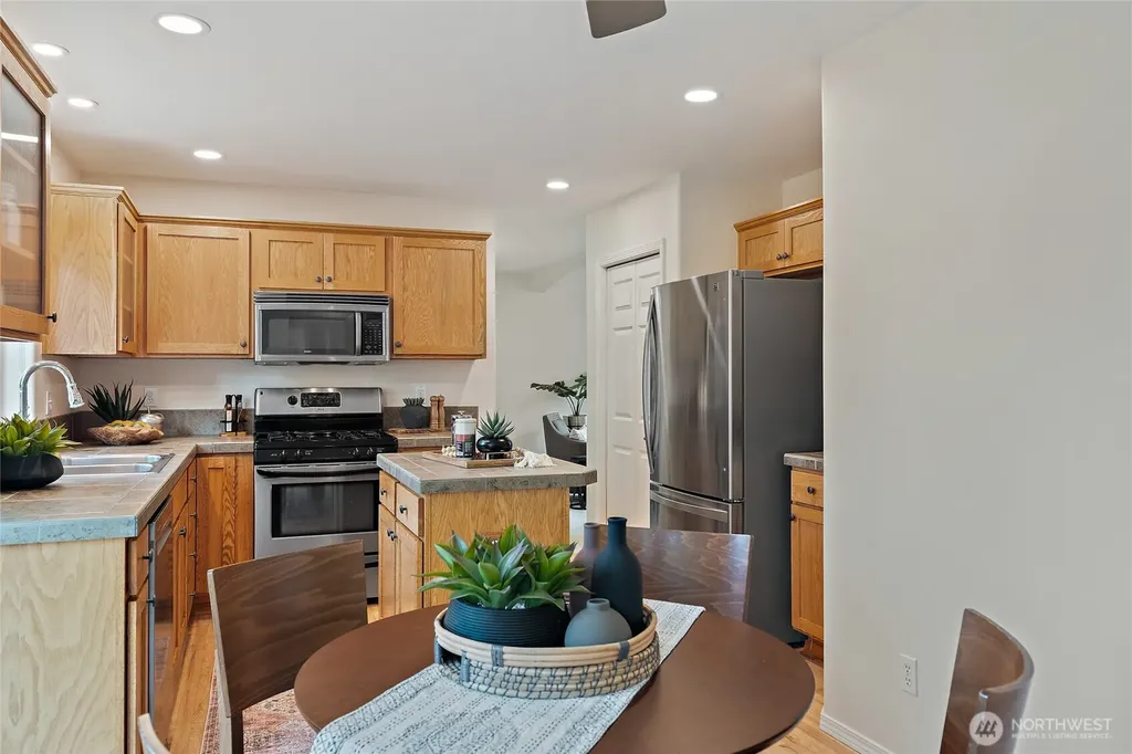 13235 124th Court NE Kirkland WA 98034