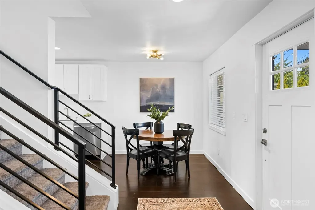 10215 Evanston Avenue N Seattle WA 98133