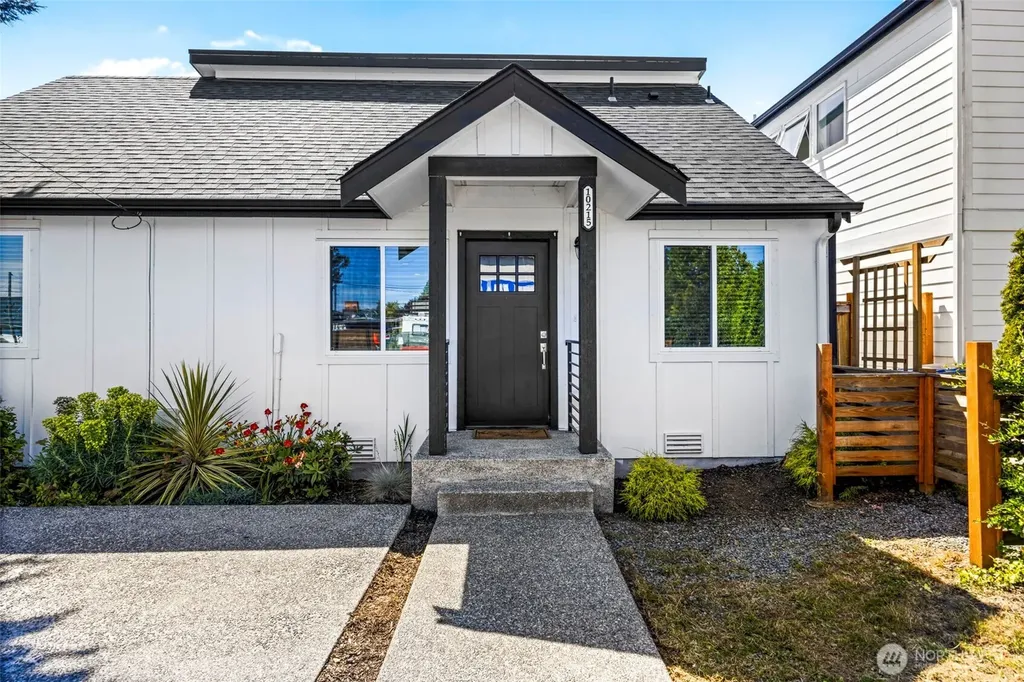 10215 Evanston Avenue N Seattle WA 98133