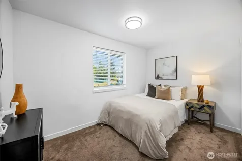 10215 Evanston Avenue N Seattle WA 98133