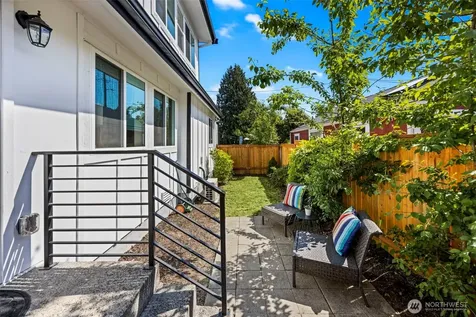 10215 Evanston Avenue N Seattle WA 98133