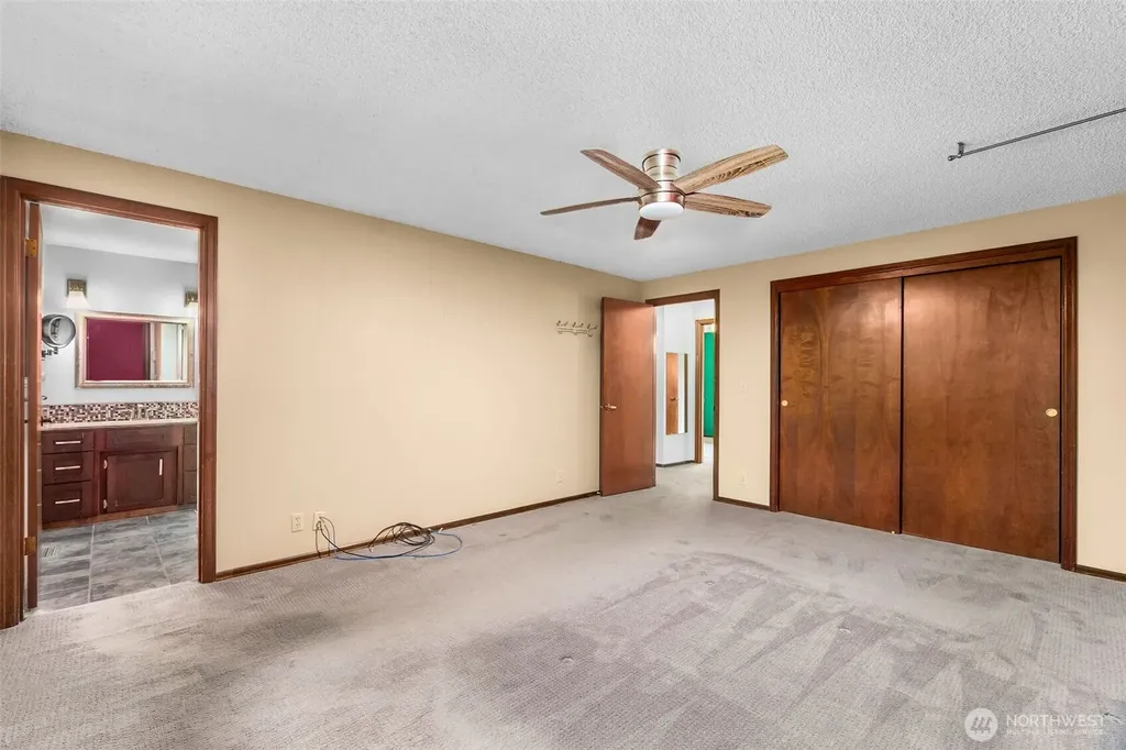 5815 7th Avenue SE Lacey WA 98503