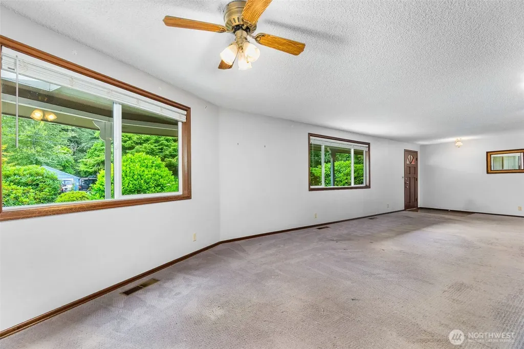 5815 7th Avenue SE Lacey WA 98503