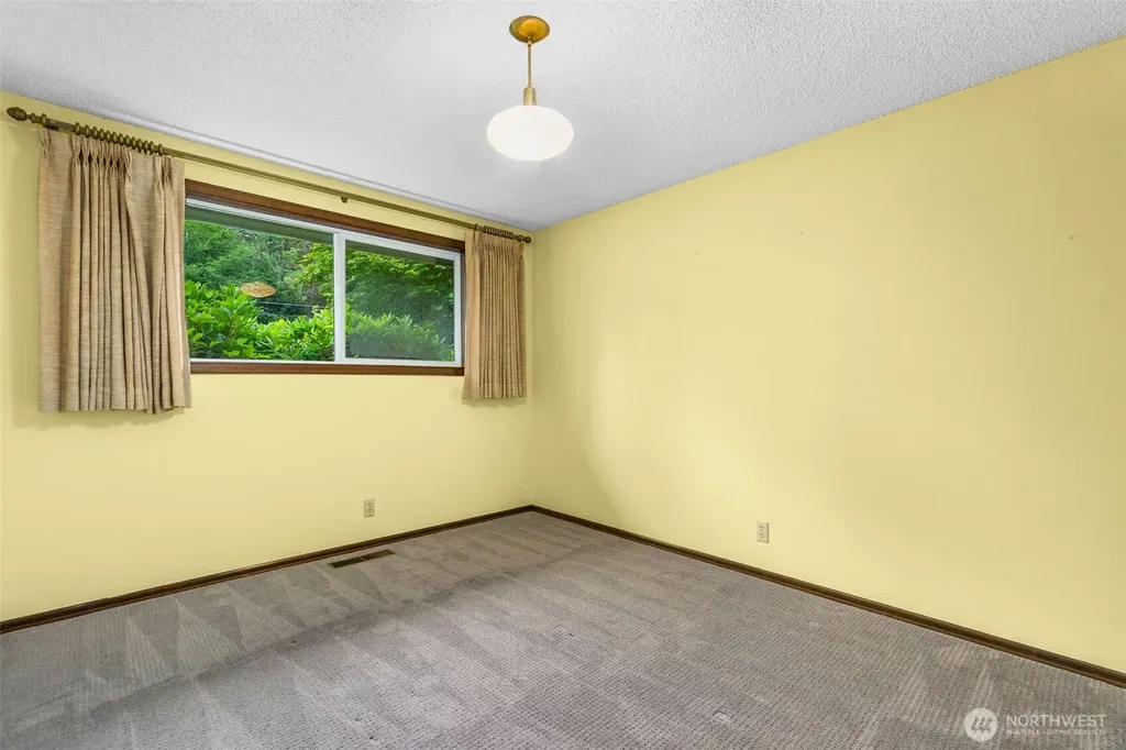 5815 7th Avenue SE Lacey WA 98503