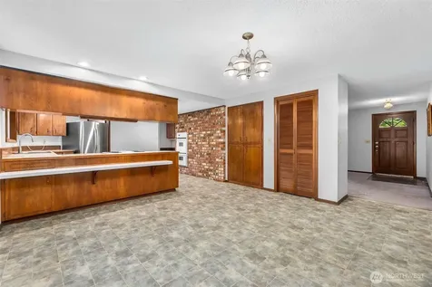 5815 7th Avenue SE Lacey WA 98503