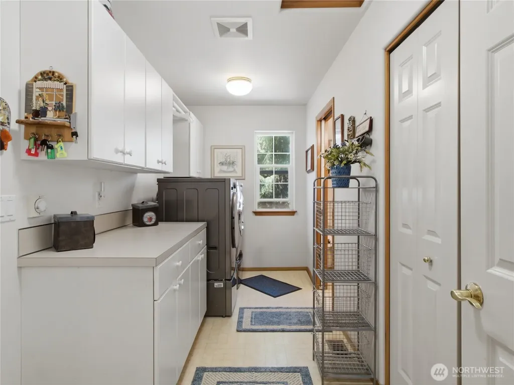 3412 Quail Creek Ln NE Olympia WA 98516