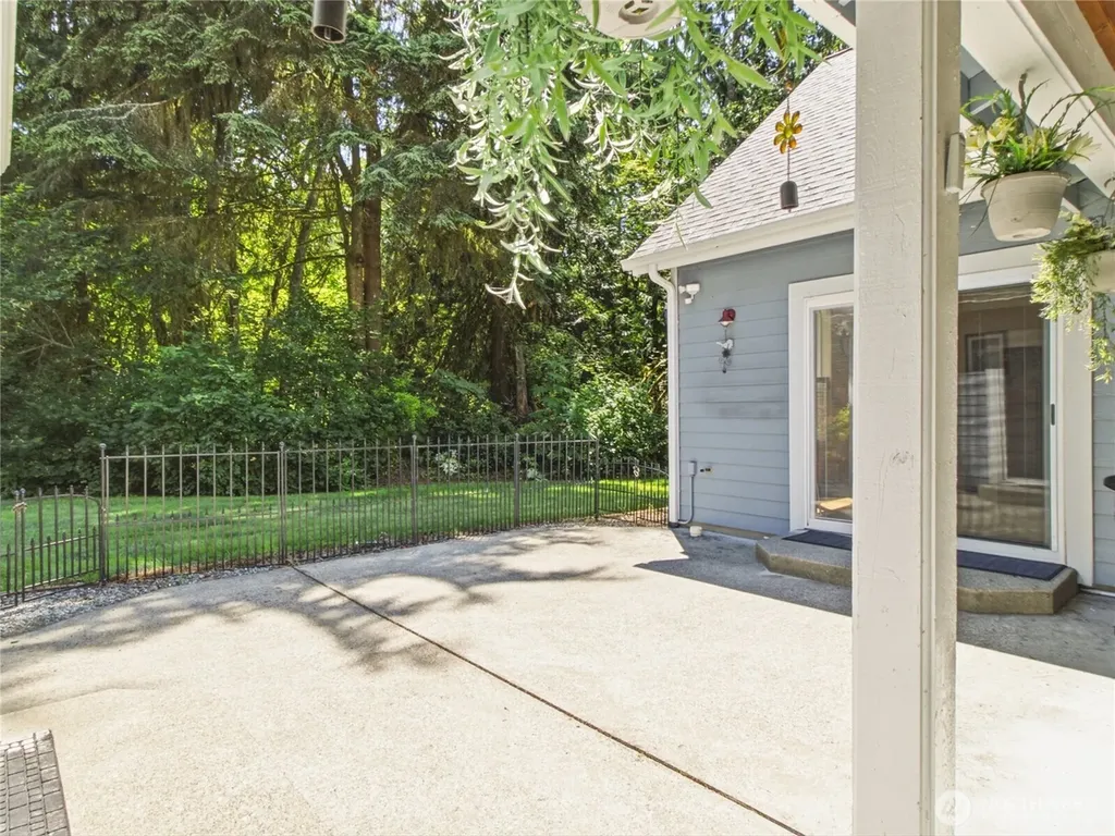 3412 Quail Creek Ln NE Olympia WA 98516