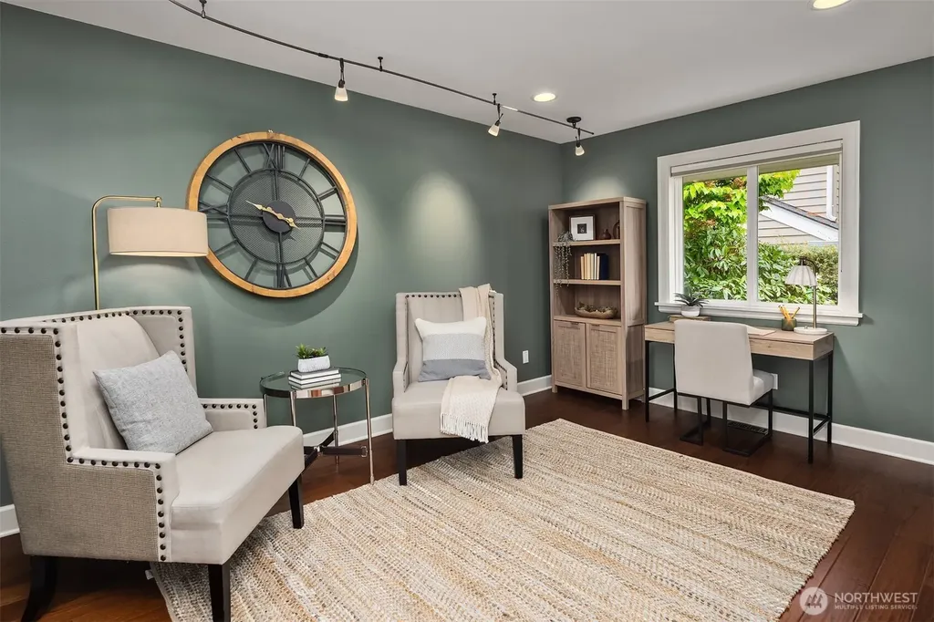61 Cascade Key Bellevue WA 98006