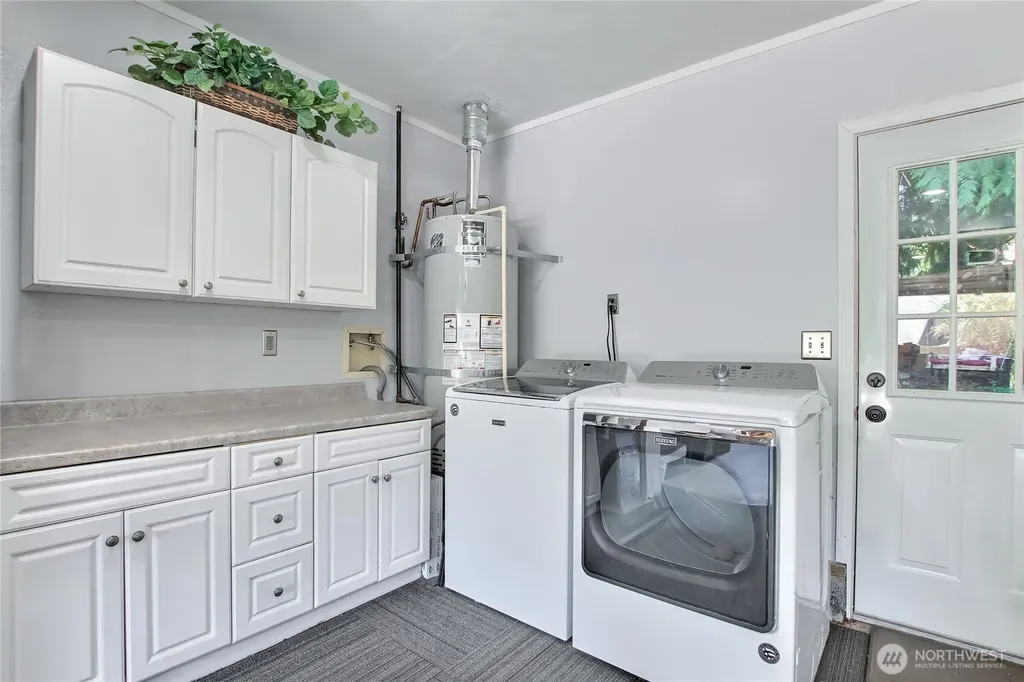 2438 Tyndell Circle SW Tumwater WA 98512