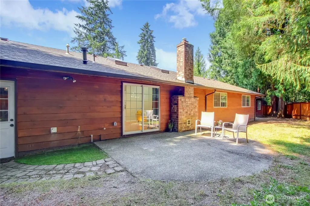 2438 Tyndell Circle SW Tumwater WA 98512