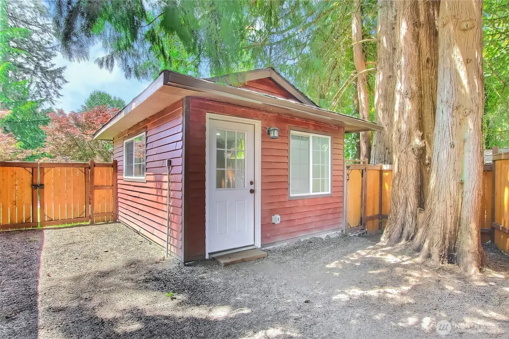 2438 Tyndell Circle SW Tumwater WA 98512