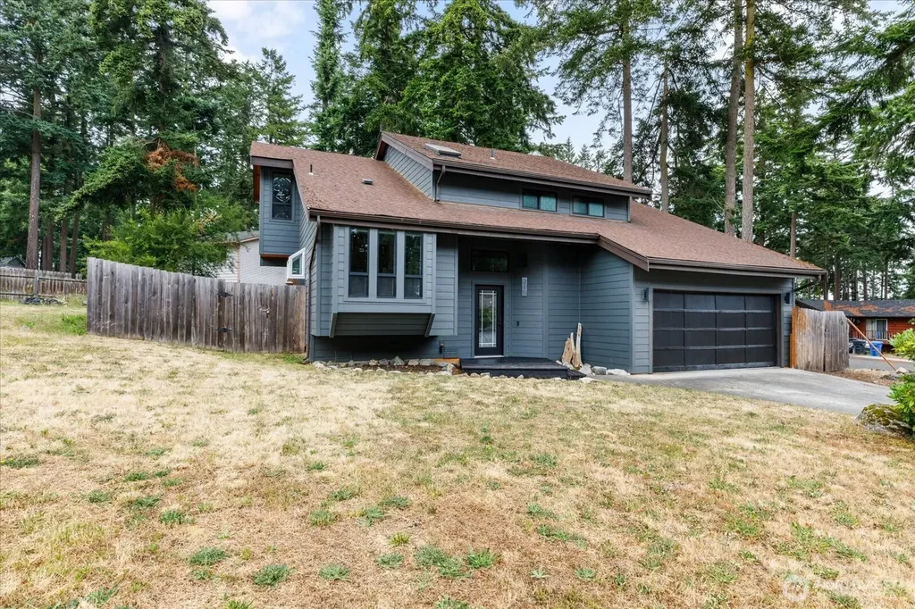 210 NW Calista Court Oak Harbor WA 98277