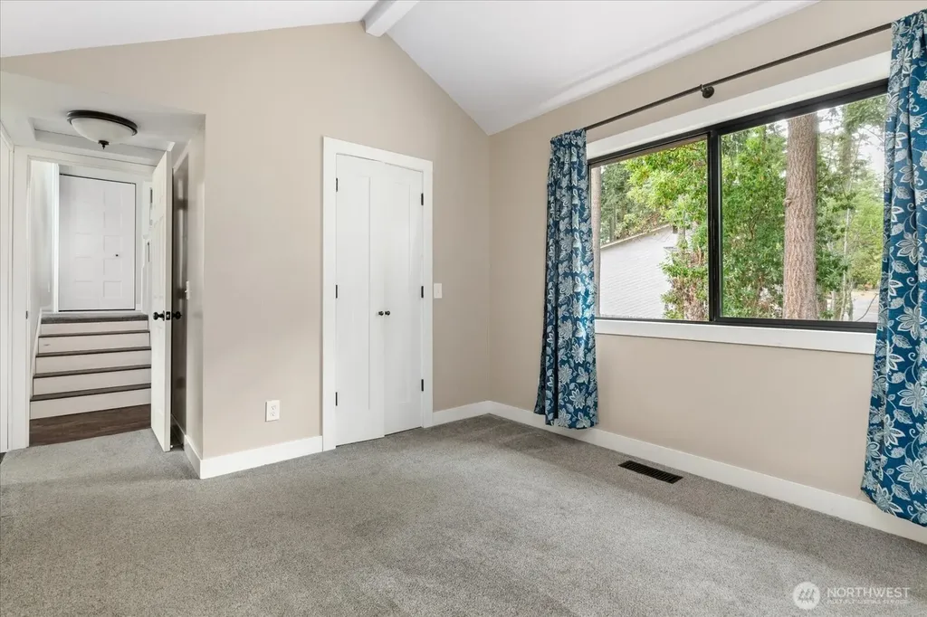 210 NW Calista Court Oak Harbor WA 98277
