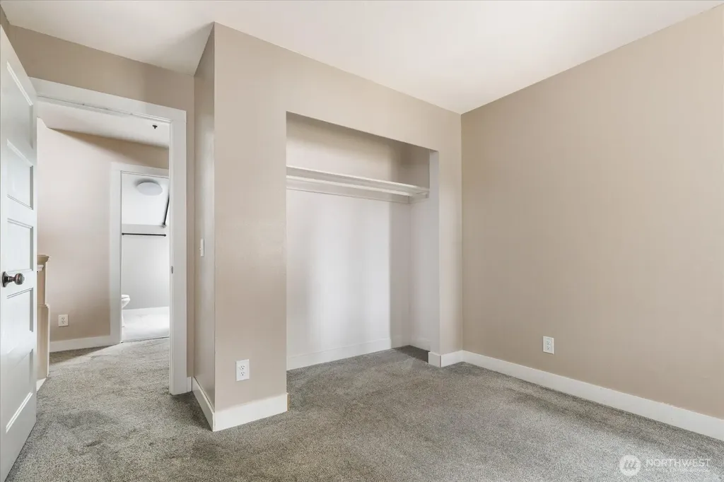 210 NW Calista Court Oak Harbor WA 98277