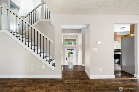 210 NW Calista Court Oak Harbor WA 98277