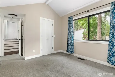 210 NW Calista Court Oak Harbor WA 98277