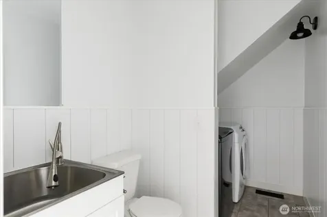 210 NW Calista Court Oak Harbor WA 98277