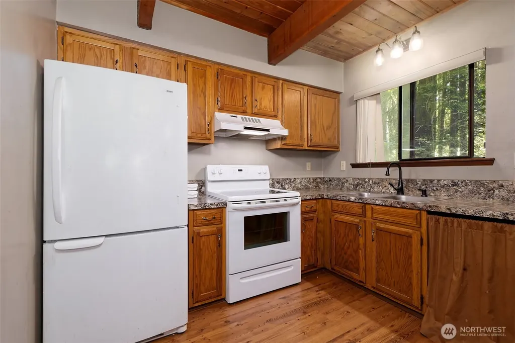 830 N Lake Cushman Road Hoodsport WA 98548
