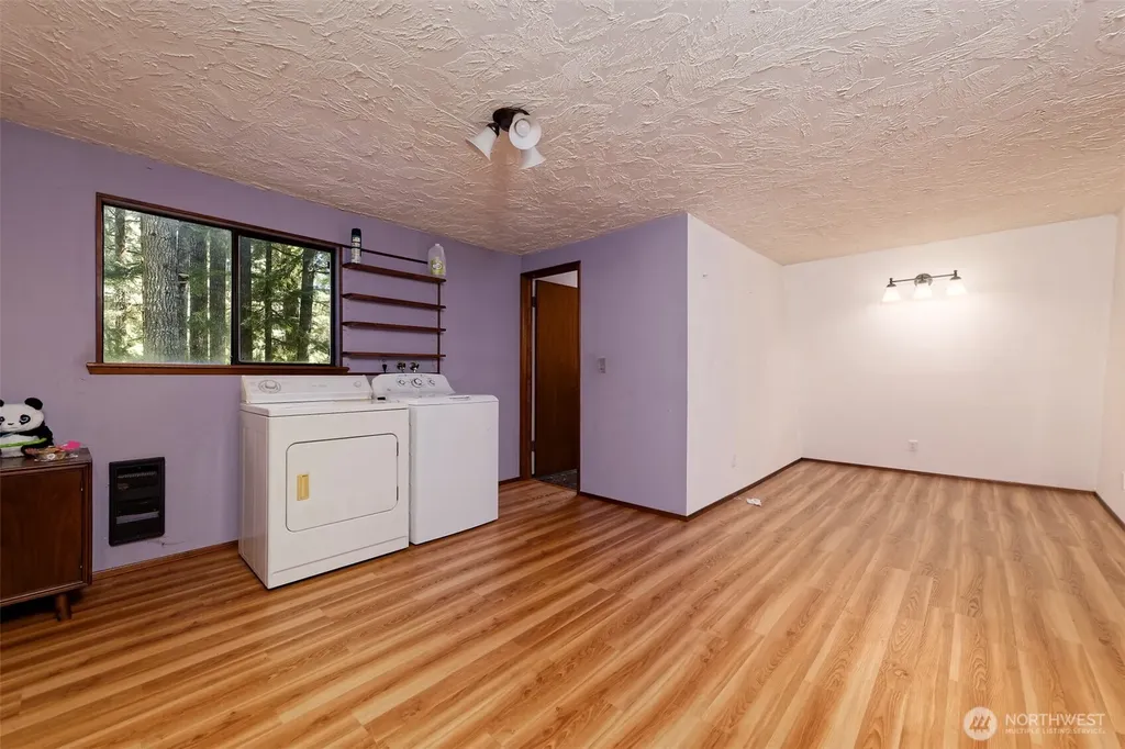 830 N Lake Cushman Road Hoodsport WA 98548