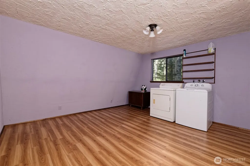 830 N Lake Cushman Road Hoodsport WA 98548