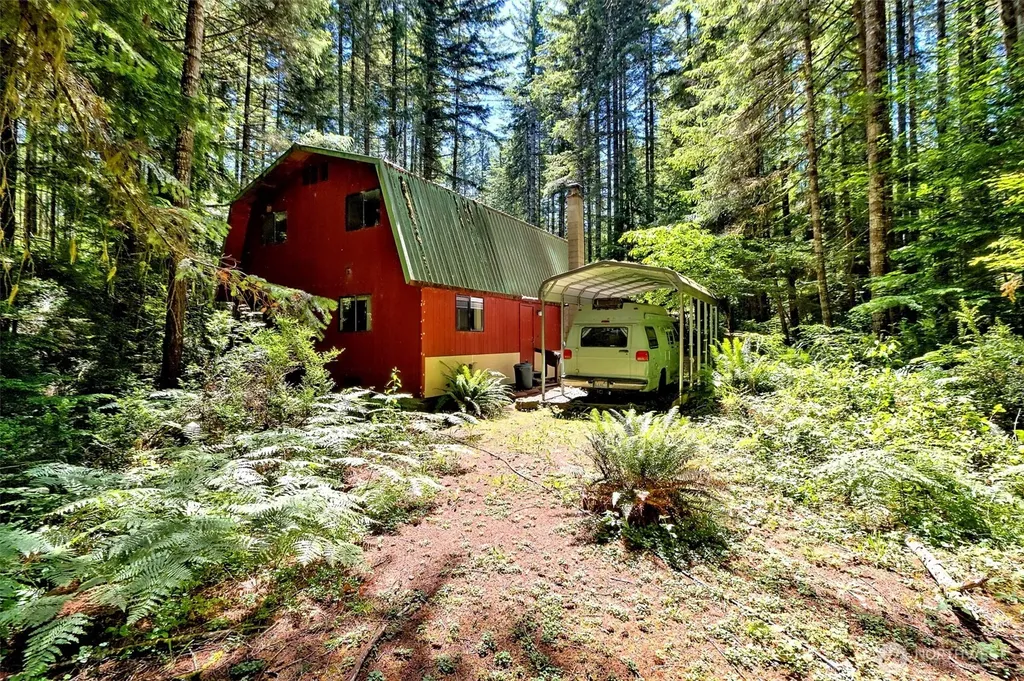 830 N Lake Cushman Road Hoodsport WA 98548