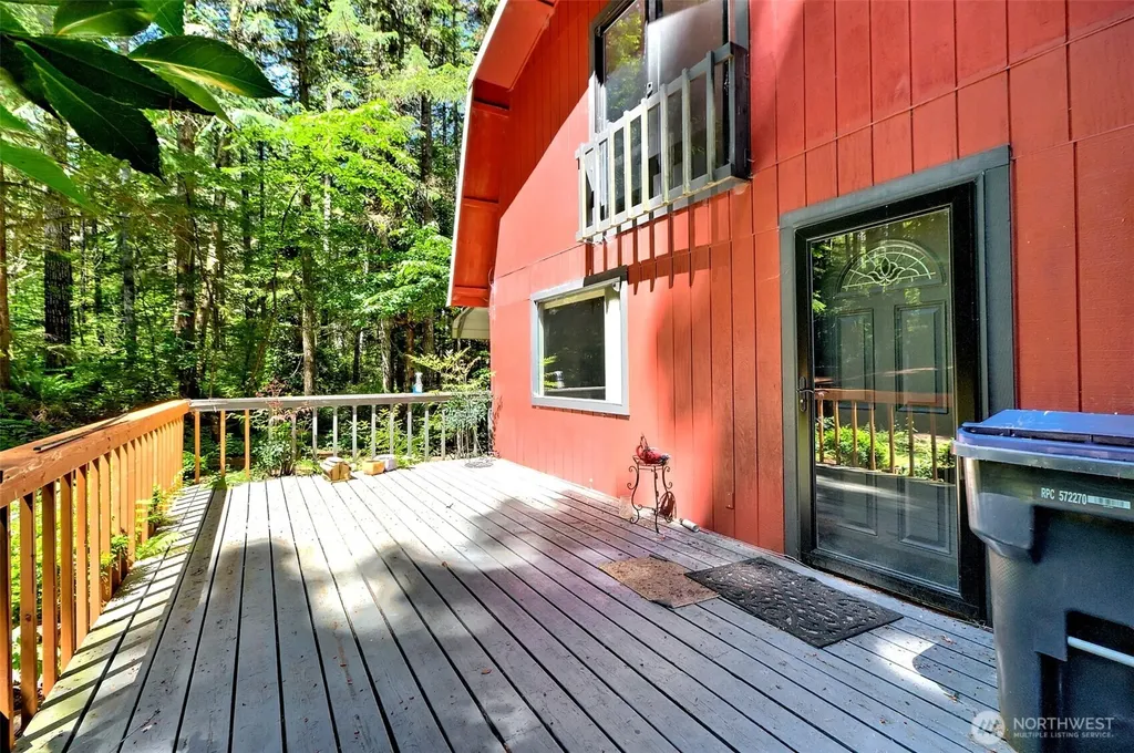 830 N Lake Cushman Road Hoodsport WA 98548