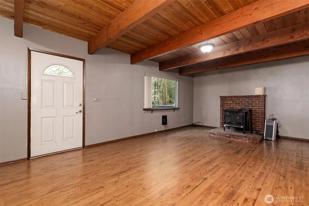 830 N Lake Cushman Road Hoodsport WA 98548