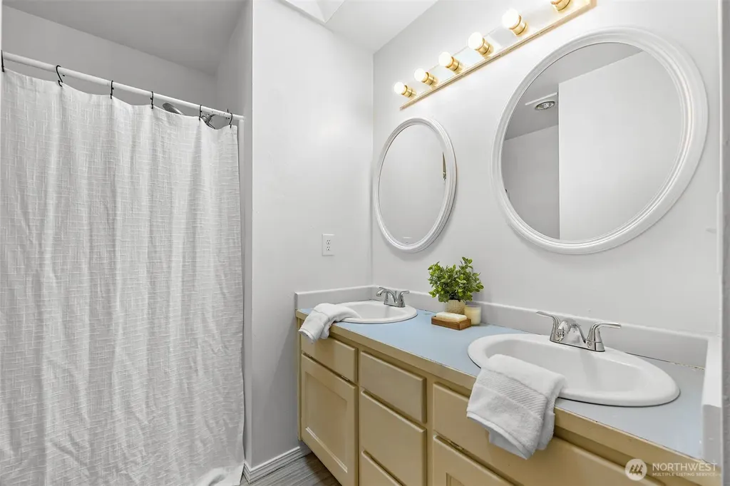 2 Western Lane Bellingham WA 98229