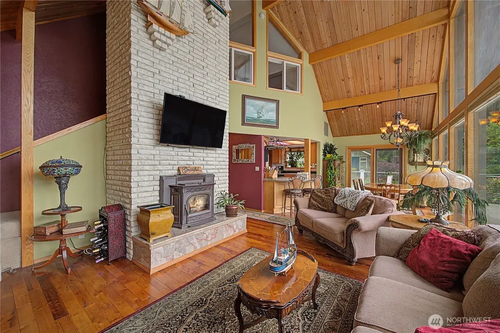 2410 S Lake Roesiger Road Snohomish WA 98290
