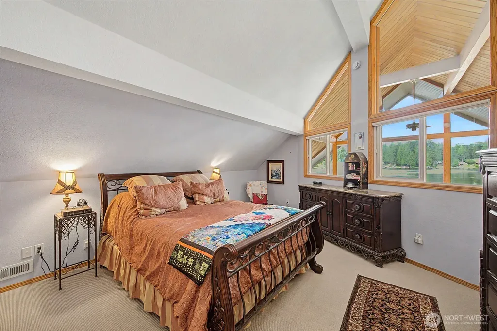 2410 S Lake Roesiger Road Snohomish WA 98290