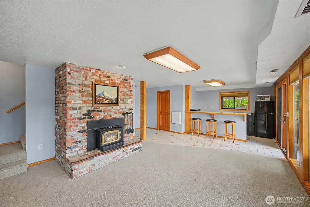 2410 S Lake Roesiger Road Snohomish WA 98290