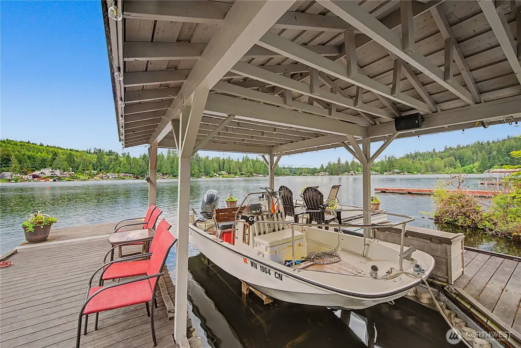2410 S Lake Roesiger Road Snohomish WA 98290
