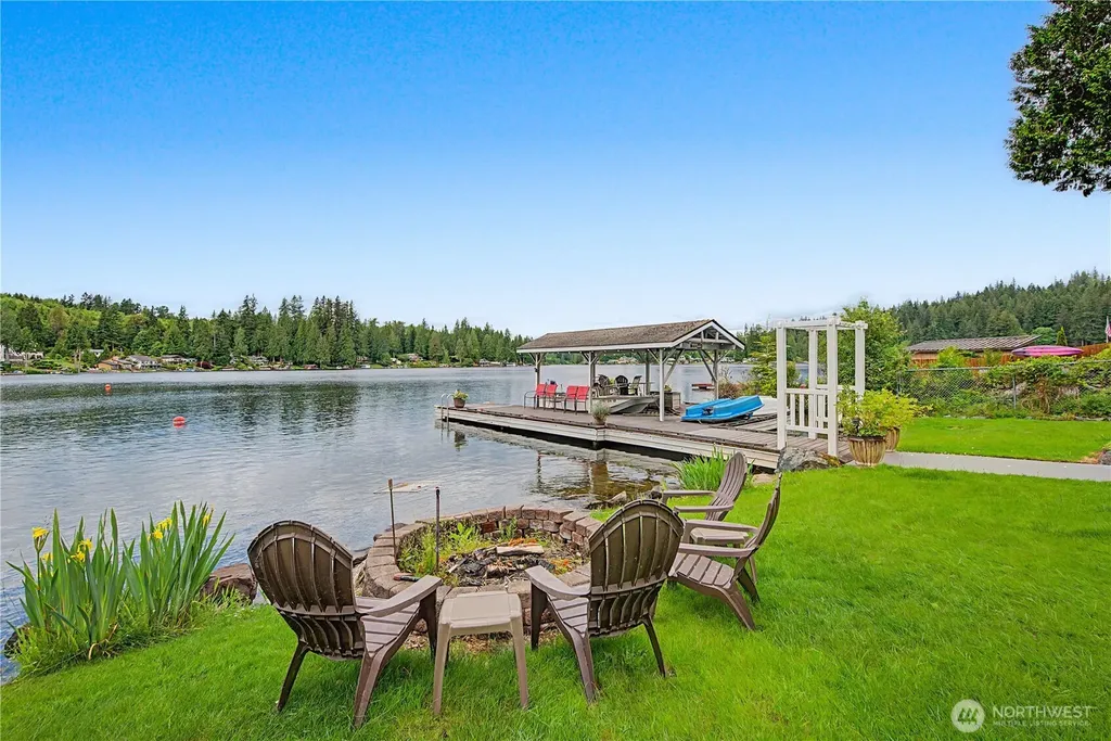 2410 S Lake Roesiger Road Snohomish WA 98290