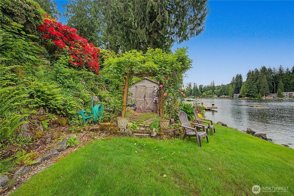 2410 S Lake Roesiger Road Snohomish WA 98290