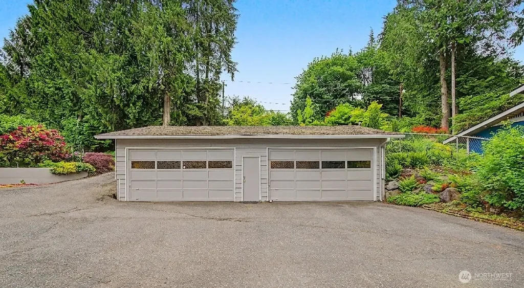 2410 S Lake Roesiger Road Snohomish WA 98290